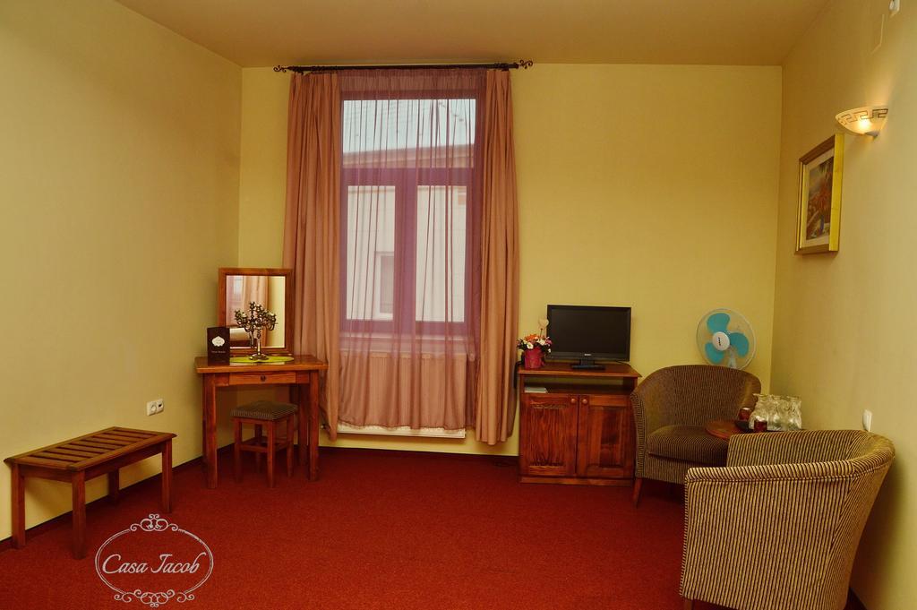 Casa Iacob Hotell Braşov Exteriör bild